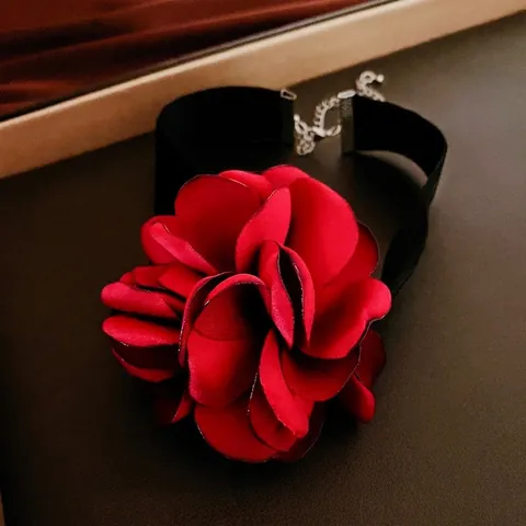 Joyas De Flor De Rosa De Tela De Satén Collar Choker Pulsera Y Pendientes Con Poste De Plata Para Mujer Estilo Dulce