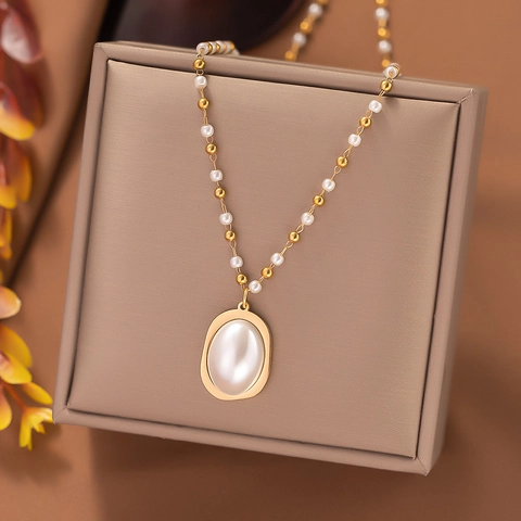 Baroque Style Artificial Pearl Necklace And Earrings Vintage Elegant Titanium Steel Jewelry For Women Gold Plated Oval Faux Artificial Pearl Bead Chain