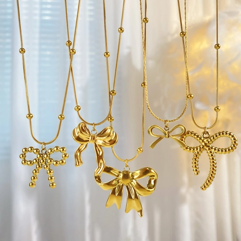 Collana con Ciondolo a Fiocco in Acciaio al Titanio Placcato Oro Catena Minimalista a Fiocco per Clavicola Gioielli di Moda per Donna Regalo