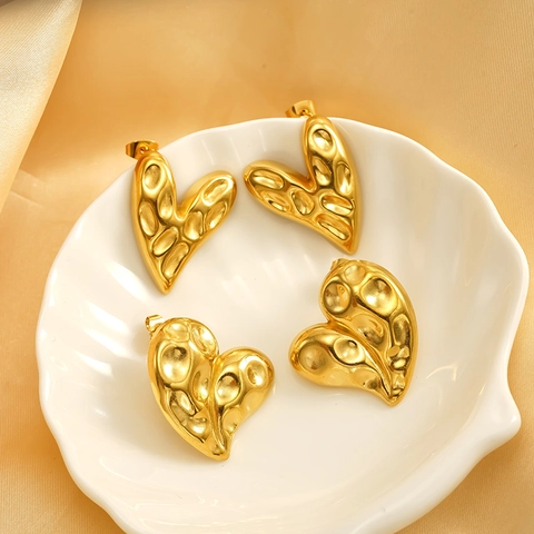 Boucles D'oreilles Puces Cœur Plaqué Or 18K Acier Inoxydable 304 Texture Martelé Style Vintage Design Métal Liquide Pour Femmes