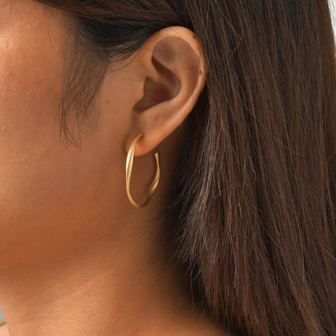 Twisted C-Shaped Hoop Earrings For Women Matte Gold Plated Stainless Steel Geometric Vintage Minimalist Jewelry Gift