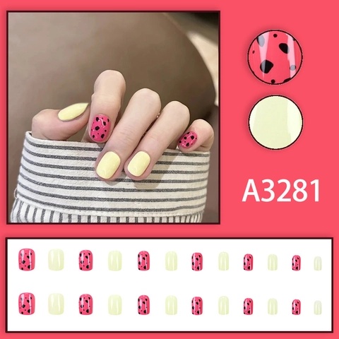 Short Square Oval Press On Nails Leopard Print Glossy Yellow Pink Y2K Fashion Artificial Fingernails For Women