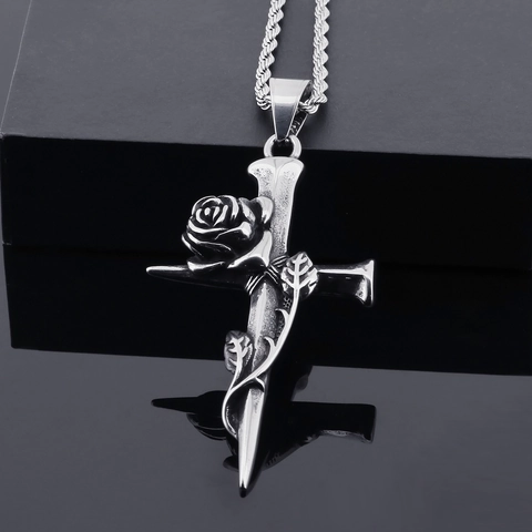 Collana Pendente Croce Di Chiodi Avvolta Da Rosa Gotica Vintage Acciaio Inossidabile Distressed Punk Streetwear Gioielli Uomo