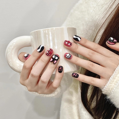 Handgemaakte 3D Press-On Nagels Sweet Cool Roze Zwart Kattenpoot Ontwerp Glanzende Reliëf Nagels Voor Dames Nail Art