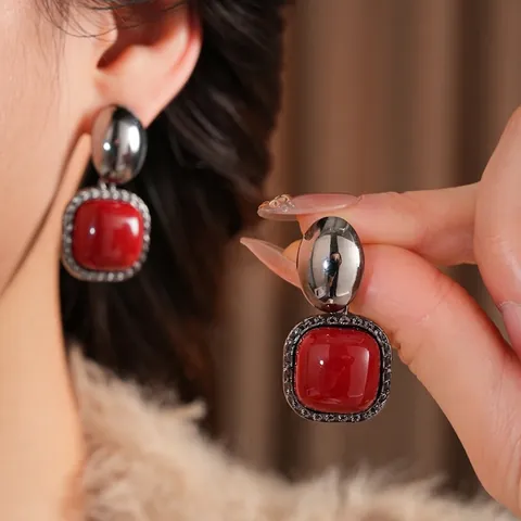 Orecchini Pendenti Geometrici Vintage Quadrati In Acrilico Rosso Con Perno In Argento Stile Retrò Francese Da Donna