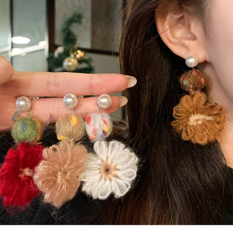Orecchini A Lobo Fiore All'uncinetto Con Perla Artificial Sintetica E Perno In Argento Autunno Inverno Gioielli Eleganti Per Donna