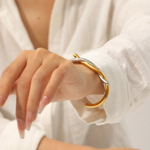 Pulsera De Brazalete Abierto Con Nudo Torsido Acero Inoxidable Bicolor Oro Y Plata Minimalista Geométrico Estilo Lujo De Nicho