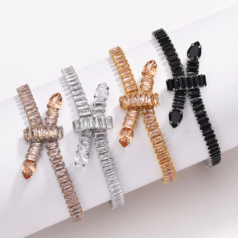 Bracciale Tennis Alla Moda Zircone Scintillante Intarsiato Nodo A Fiocco Croce Serpente Design Gioielli Di Lusso Regalo Per Donne