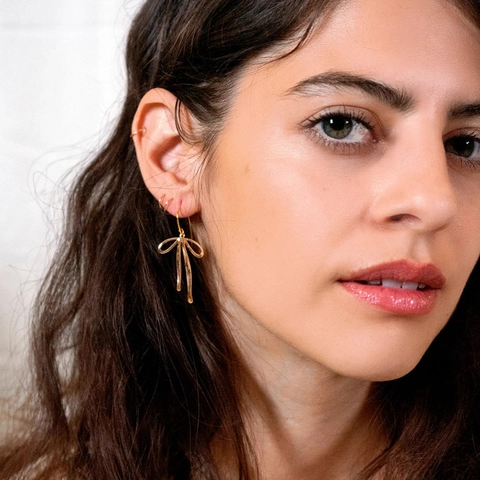 Schleifen-Ohrhänger 18K Vergoldet Edelstahl Schleife Lange Quasten Eleganter Modeschmuck Für Damen