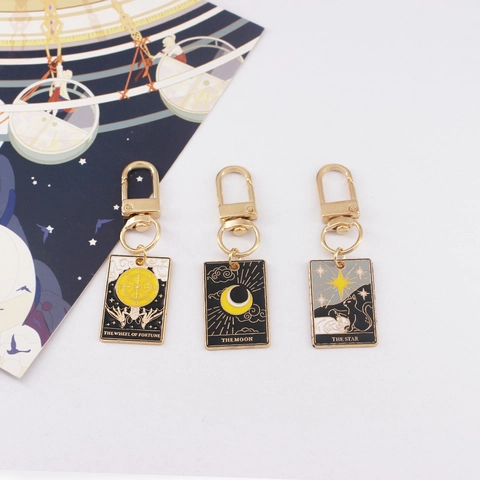 Tarot Card Keychain Metal Enamel Bag Charm Mystic The Lovers Star Moon Magician Fortune Accessory Gift