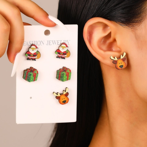 Wooden Christmas Stud Earrings Santa Claus Reindeer Tree Candy Cane Gingerbread Man Festive Jewelry For Women Holiday Gift