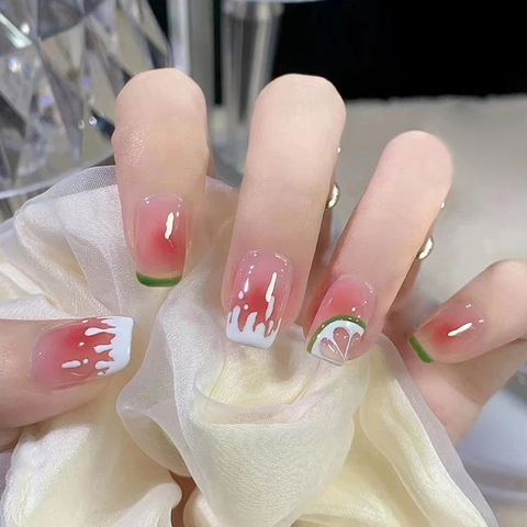 Uñas Postizas De Presión Tema Fruta De Verano Degradado Rosa Verde ABS Brillante Efecto Goteo Estilo Dulce