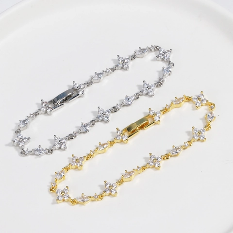 Flower Clover Link Bracelet Gold Plated Copper With Marquise Zircon Elegant Niche Design Jewelry For Women Trendy