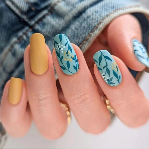 Matte Press On Nails Frosted Floral Leaf Pattern Artificial Fake Nails Elegant Square Round Manicure For Women