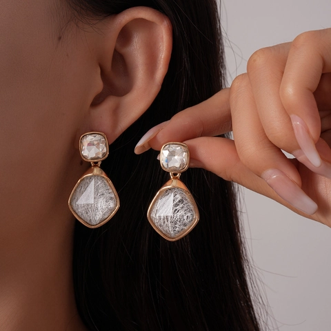 Vintage Geometric Rhombus Dangle Earrings Alloy Resin Jewelry With Silver Earring Post For Women Retro Chic Accessory