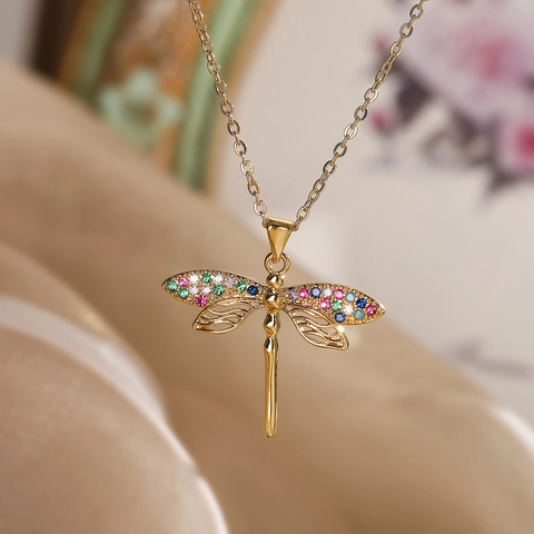 Collana Con Pendente A Libellula Placcata In Oro 18K Rame Con Zirconi Colorati Gioielli A Catena Di Clavicole Chic Per Le Donne