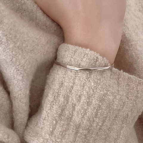 925 Sterling Silver Irregular Hammered Texture Bangle Bracelet Geometric Minimalist For Women Elegant