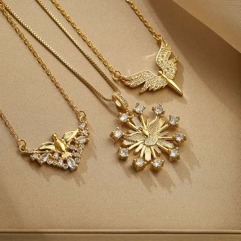 Angel Wing Pendant Necklace Gold Plated Copper With Zircon Sparkly Clavicle Chain Minimalist Jewelry For Women