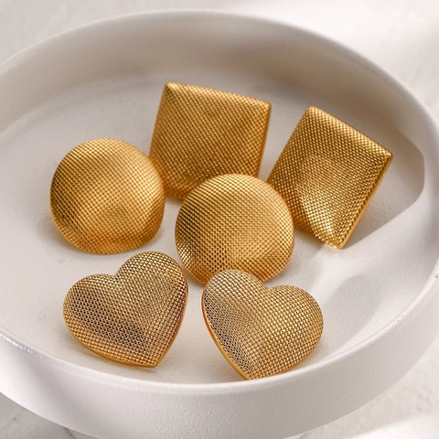 Vintage Alloy Gold Geometric Hoop Stud Earrings For Women Heart Square Round Embossed Grid Texture Retro Jewelry Accessory