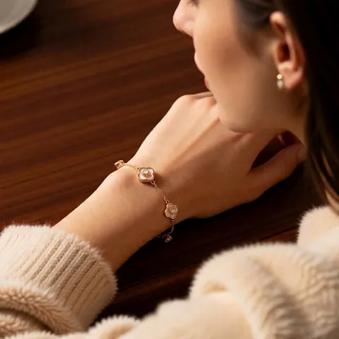 18K Gold Plated Flower Clover Bracelet French Vintage Copper Mother Of Artificial Pearl Zircon Adjustable Jewelry For Women