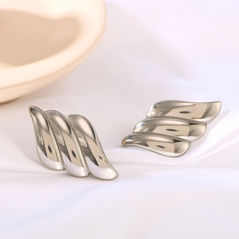 Vintage Angel Wing Earrings Stainless Steel French Style Irregular Wave Ear Studs High End Fashion Jewelry For Women
