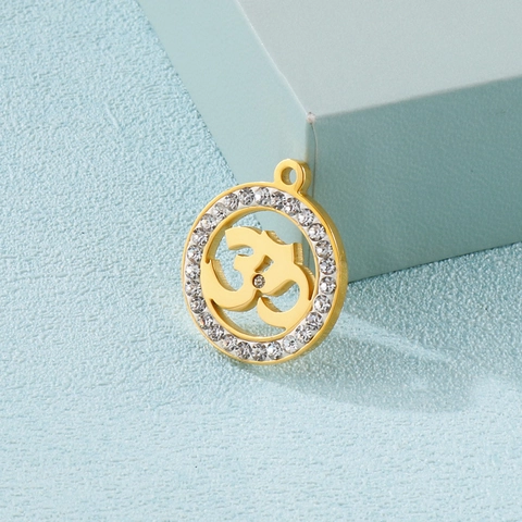Colgante Redondo Símbolo Om Acero Inoxidable Zircón Incrustado Hueco Geométrico DIY Joyería Charm