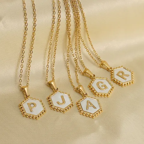 Zeshoekige Initiële Letter Hanger Ketting 18K Verguld Roestvrij Staal Schelp Inleg Mode Sieraden Voor Dames