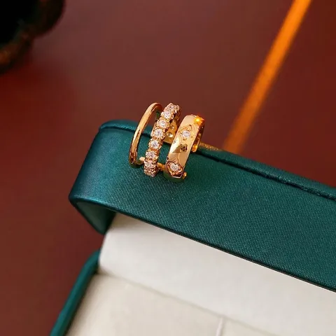 Goud Vergulde Koperen Meerlaagse Ear Cuff Zirconia Zonder Piercing Oorbellen Sterrenpatroon Sieraden Voor Dames Luxe Trendy