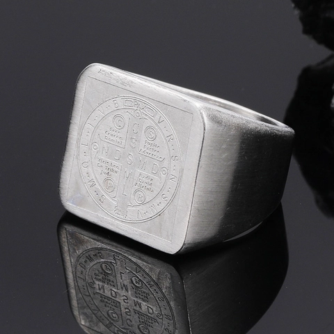 Men Vintage Saint Benedict Medal Signet Ring Titanium Steel Religious Cross Exorcism Ring Black Gold Silver Tone Jewelry