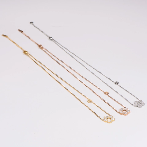 Collar de Pendiente de Flor de Acero Inoxidable Para Mujer Con Diamantes de Imitación Cadena de Clavícula Oro Plata Oro Rosa