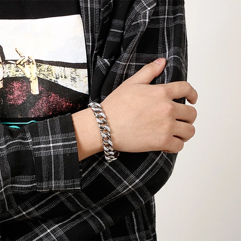 Pulsera De Eslabones Cubanos Hip Hop Para Hombre De Acero Inoxidable Chapado En Oro De 18K Con Circones Blancos Punk