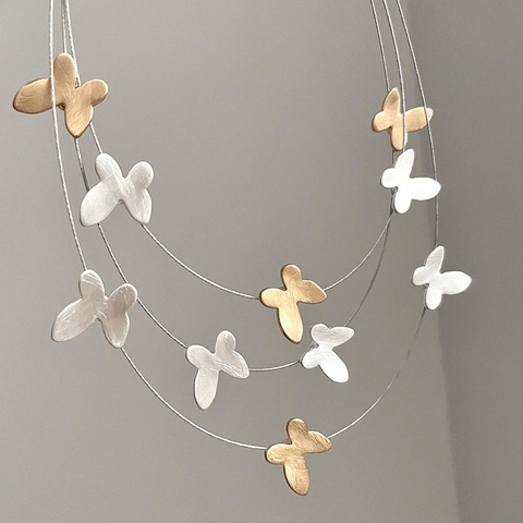 Triple Layer Necklace Alloy Butterfly Pendants Matte Brushed Gold Silver Toned Clavicle Chain For Women Elegant