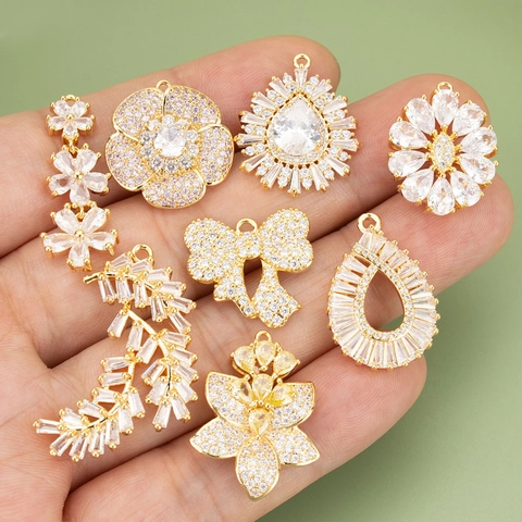 Squisiti Ciondoli DIY In Zircone Per Creazione Di Gioielli Rame Placcato Oro 18K Argento Fiore Cuore Foglia Vintage Lusso