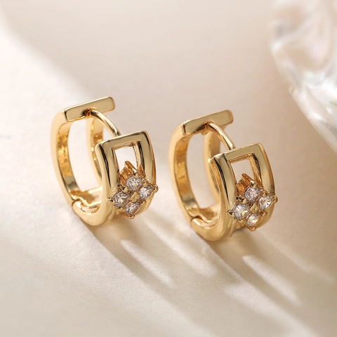 Clover Hoop Earrings Copper Gold Plated Hollow Geometric Zircon Mini Retro Elegant Versatile Jewelry For Women