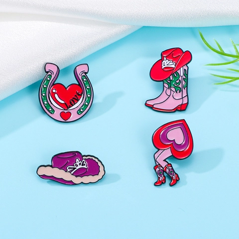 Western Cowboy Emaille Broches Legering Druppel Olie Hoefijzer Hoed Laars Roze Liefde Hart Vintage Badge Voor Kleding