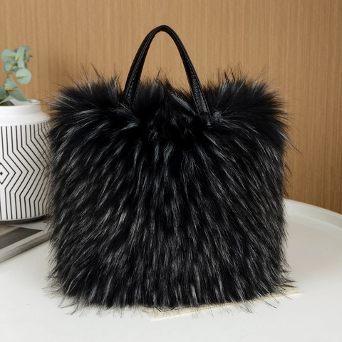Faux Raccoon Fur Handbag With PU Leather Handle Plush Tote Bag For Women Winter Fashion Fluffy Purse