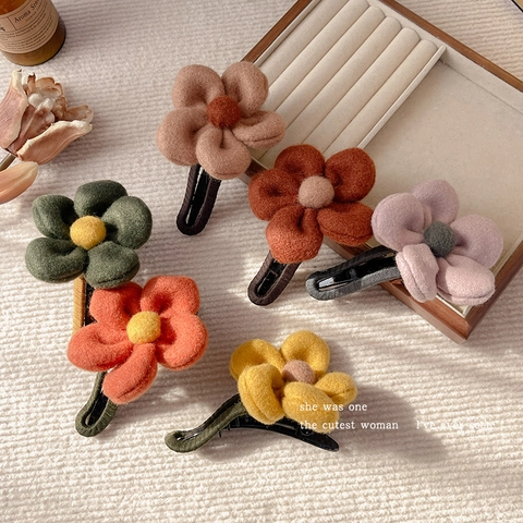 Large Flower Hair Clip Fabric Felt Duckbill Hairpins Sweet Mori Style Autumn Winter Headwear For Women Girls