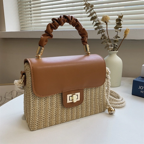 Strohgewebte Umhängetasche Damen Plissee-Griff Handtasche PU-Leder Patchwork Metallschloss Sommer Strand Resort Stil