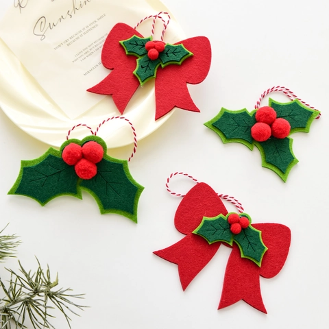 Ornamenti Appesi Natale Fiocchi Rossi Feltro Foglie Agrifoglio Verdi Bacche Decorazioni Albero Festa Stile Fatto A Mano