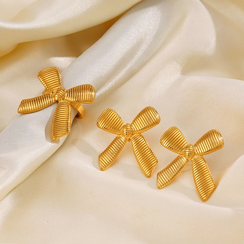 Modeschmuck Set Schleife Edelstahl 18K Vergoldet Texturierte Streifen Ring Und Ohrringe Für Frauen
