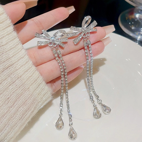 Orecchini A Nappa Con Fiocco Con Zirconi Strass E Perno In Argento Sterling 925 Elegante Colore Argento Ciondolo Goccia D'Acqua