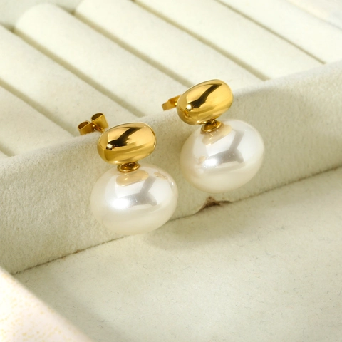 Geometric 316L Stainless Steel Artificial Pearl Stud Earrings For Women 16K Gold Plated Oval Ball Light Luxury Jewelry