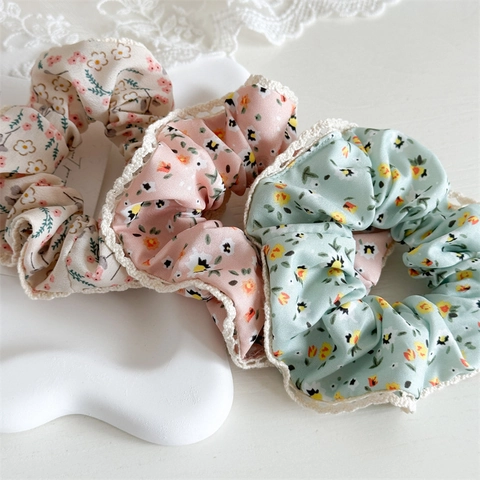 Floral Print Spitzenkante Stoff Haargummi Süßer Stil Elastisches Haarband Für Frauen Mädchen Handgefertigtes Accessoire