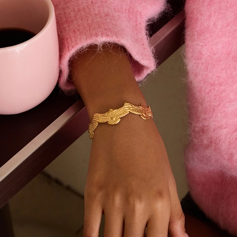 Vintage Eagle Open Cuff Bracelet For Women 18K Gold Plated Stainless Steel Feather Relief Adjustable Bangle Jewelry