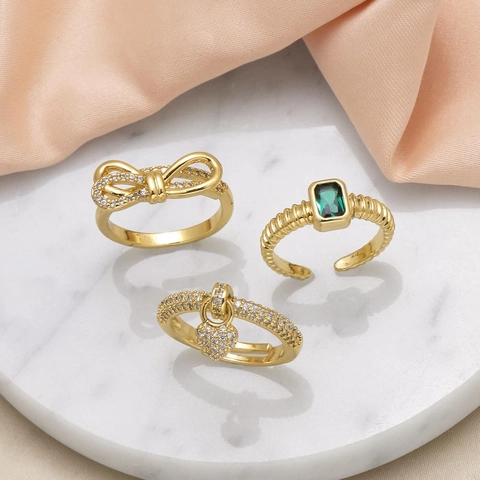 Schleife Herz Anhänger Smaragdgrün Zirkonia Vergoldet Kupfer Verstellbare Ringe Modeschmuck Für Frauen
