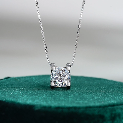 Moissanite Pendant Necklace 925 Sterling Silver Round Cut Classic Four Prong Box Chain Jewelry For Women Elegant