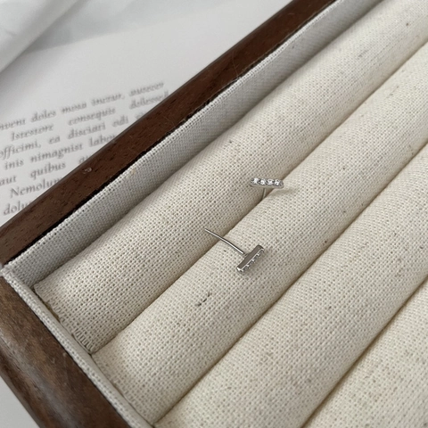 Minimalist 925 Sterling Silver Bar Stud Earrings Micro Inlaid Rhinestone Small Elegant Tiny T-Shaped Earring For Women Jewelry