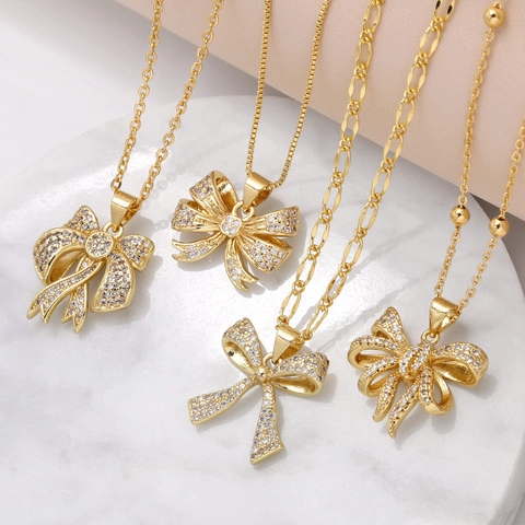 Elegante Collana con Ciondolo a Fiocco in Rame Placcato Oro Con Zirconia Catena Minimalista da Clavicola Gioielli Regalo Donna Festa della Mamma