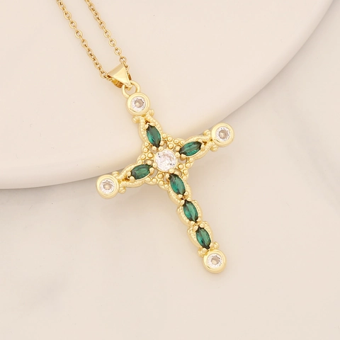Collana Con Pendente A Croce In Zirconia Cubica Colorata Rame Placcato Oro 18K Micro Pavè Gioielli Di Moda Per Donna