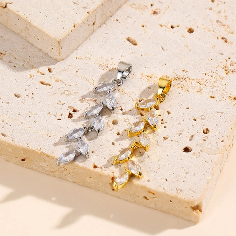 Élégant Pendentif Feuille Épi De Blé Cuivre Zircone Plaqué Or 18K Charms Minimalistes Pour Femmes